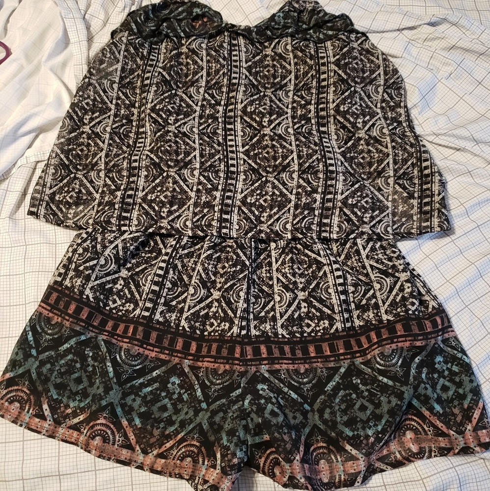 Multicolored Romper - Picture 3 of 4